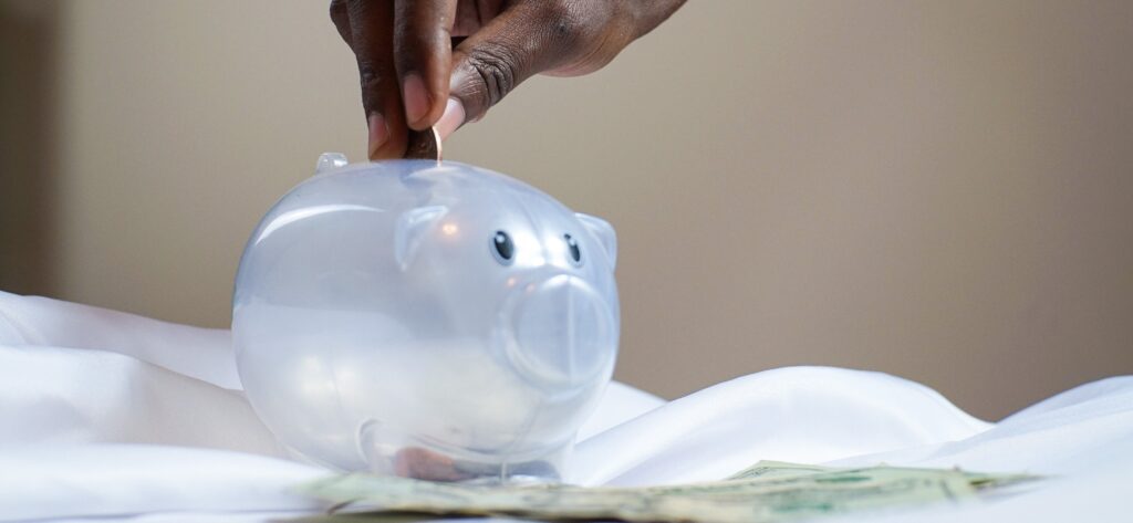Piggy bank representing self insuring your jewelry insurance